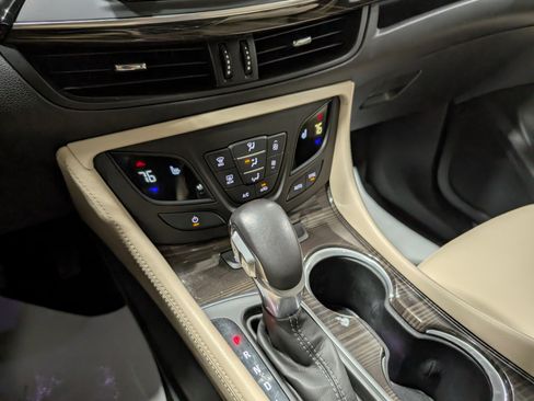Used 2020 Buick Envision Preferred FWD image 23