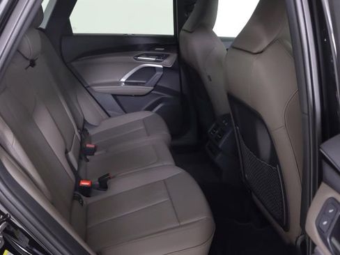 Certified 2025 Audi Q5 Premium Plus w/ Premium Plus AWD/4WD image 14