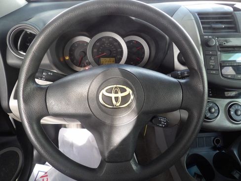 Used 2006 Toyota RAV4 2WD image 32