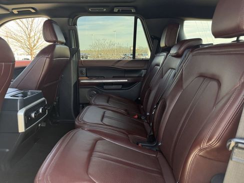 Used 2023 Ford Expedition Limited image 28