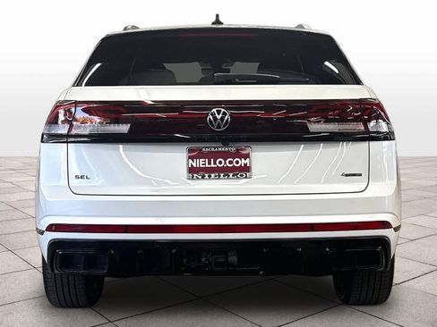 New 2026 Volkswagen Atlas Cross Sport SEL R-Line AWD/4WD image 4