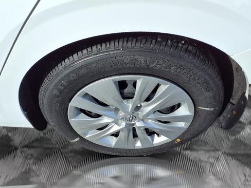 Used 2025 Nissan Sentra S image 19