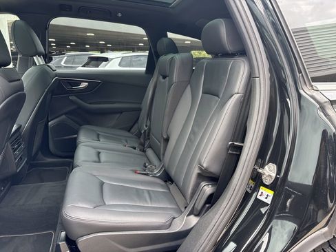 Used 2025 Audi Q7 3.0T Premium Plus AWD/4WD image 14