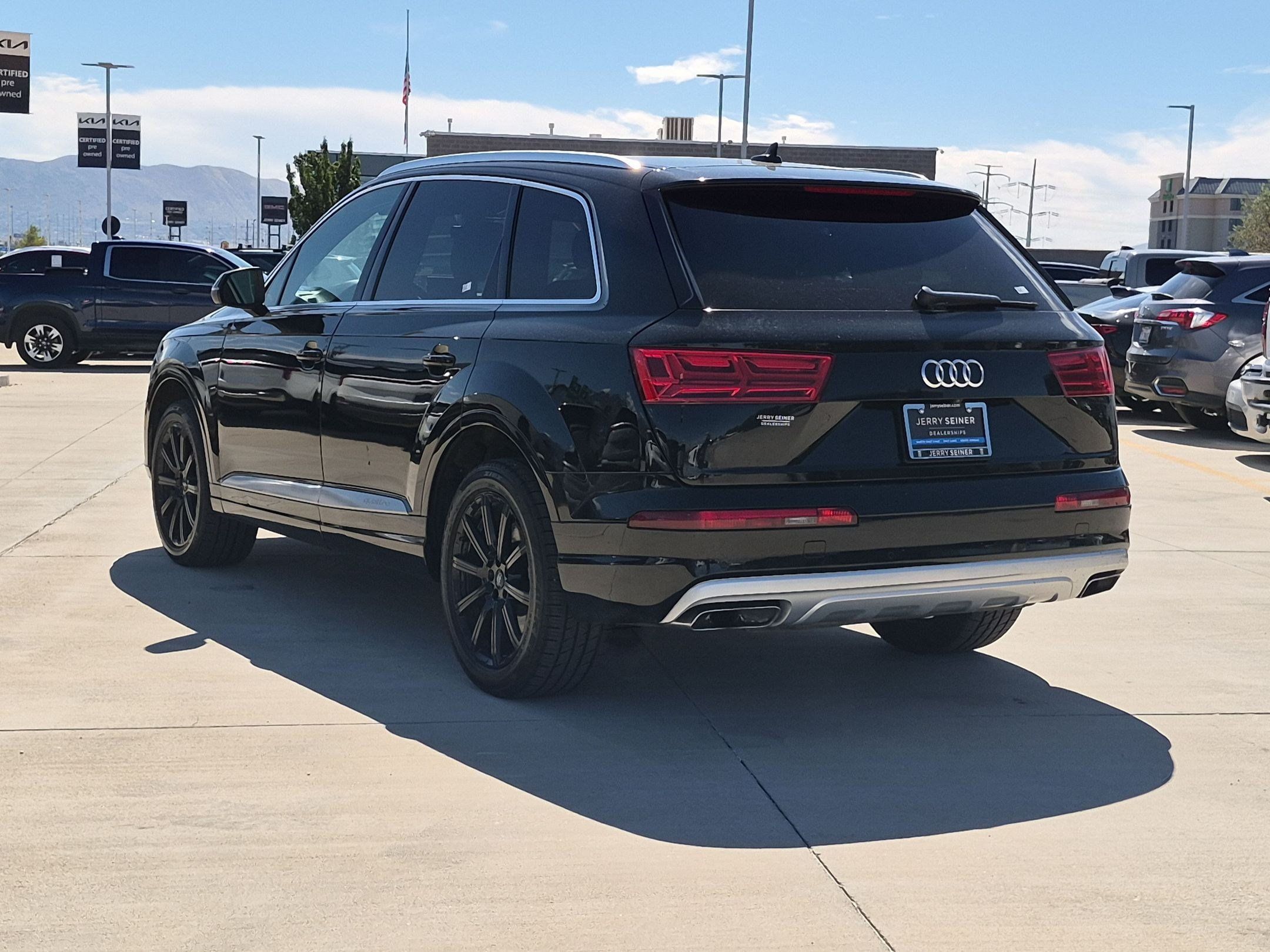 Used 2019 Audi Q7 2.0T Premium w/ Convenience Package AWD/4WD image 4
