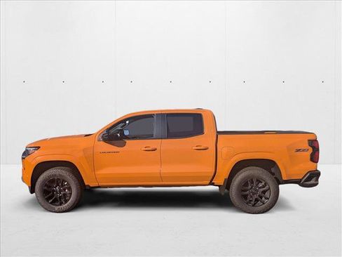 New 2025 Chevrolet Colorado Z71 w/ Midnight Edition image 5