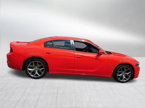 Used 2017 Dodge Charger R/T w/ Plus Group RWD image 8