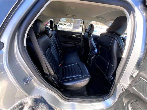 Used 2024 Ford Edge SEL image 16