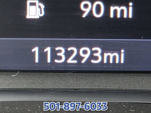 Used 2023 Chevrolet Equinox LT FWD image 23