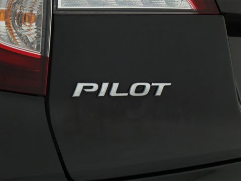 Used 2022 Honda Pilot TrailSport image 32
