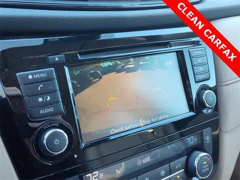 Used 2019 Nissan Rogue SV image 3