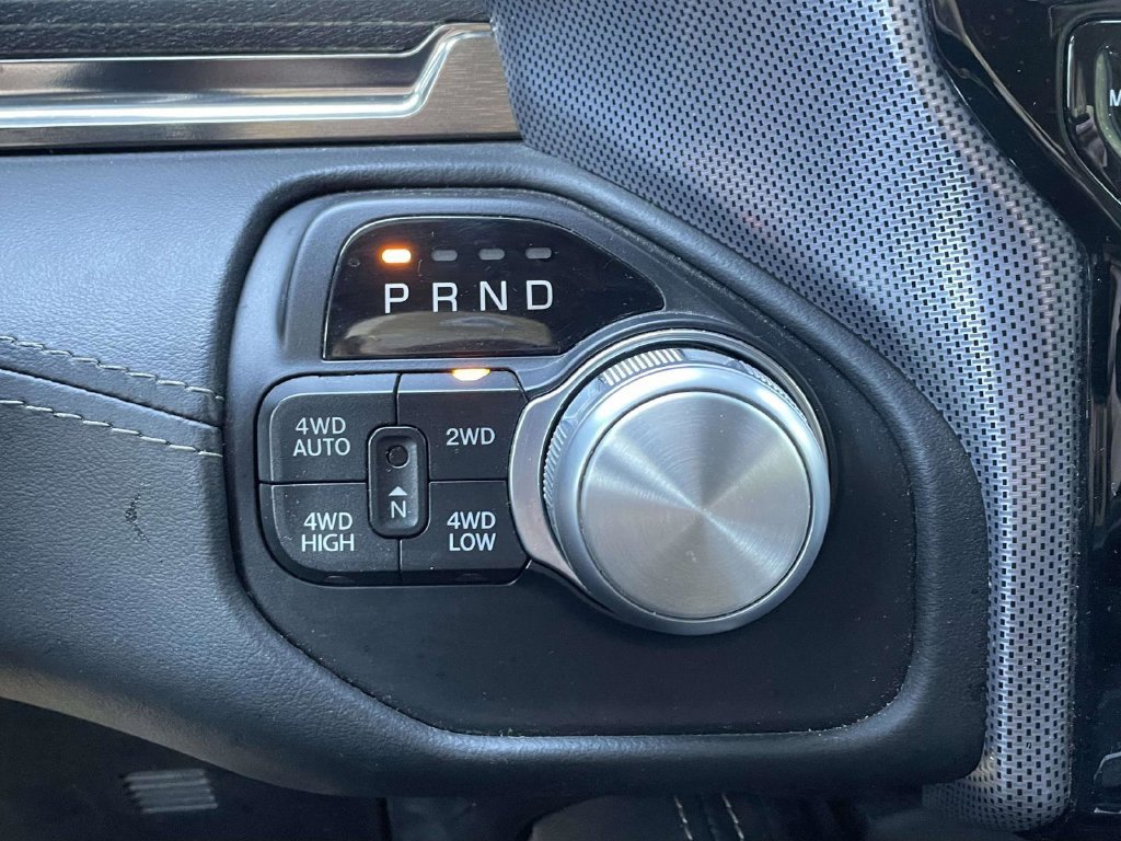 Used 2019 RAM 1500 Limited w/ Body Color Bumper Group AWD/4WD image 36