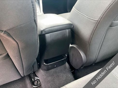 Used 2016 Ford Focus SE FWD image 30