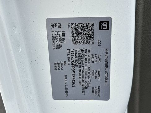 New 2025 GMC Savana 3500 w/ Driver Convenience Package image 25