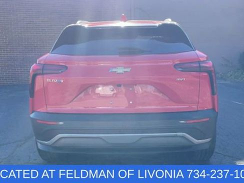 Used 2024 Chevrolet Blazer EV LT image 7