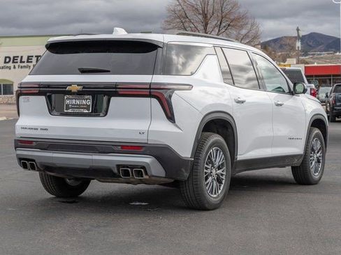 Used 2024 Chevrolet Traverse LT AWD/4WD image 27