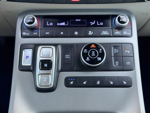 Used 2025 Hyundai Palisade Limited AWD/4WD image 25