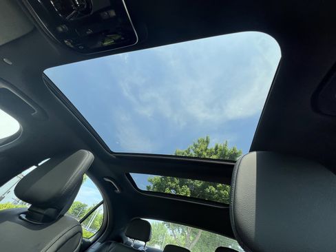 Certified 2025 Mercedes-Benz C 300 Sedan w/ Exclusive Trim Package image 28