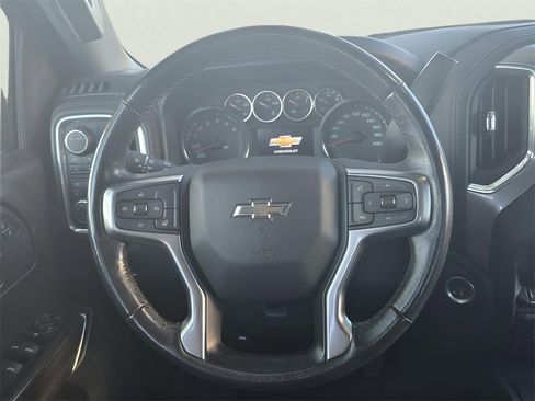 Used 2021 Chevrolet Silverado 1500 LT Trail Boss image 16
