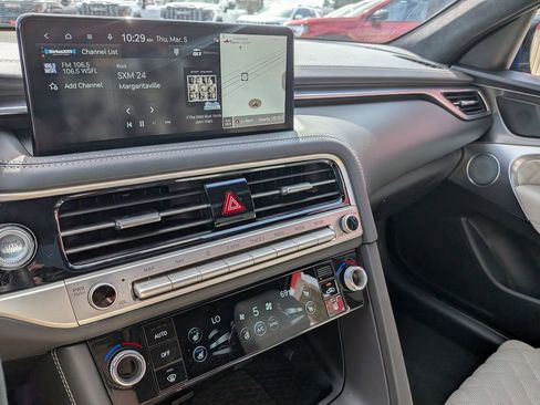 Used 2025 Genesis G70 3.3T Advanced w/ Sport Prestige Package image 18