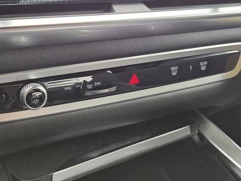 New 2026 BMW X7 xDrive40i w/ M Sport Package image 22