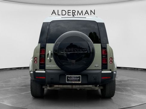 Used 2021 Land Rover Defender 110 S AWD/4WD image 4