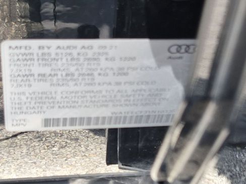 Used 2022 Audi Q3 2.0T Premium Plus w/ Premium Plus Package AWD/4WD image 25