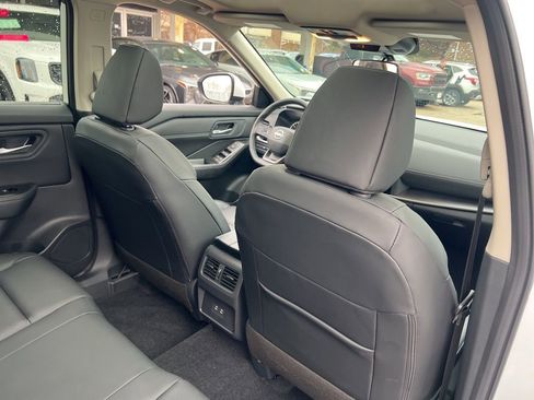 Certified 2026 Nissan Rogue SV w/ SV Premium Package image 17