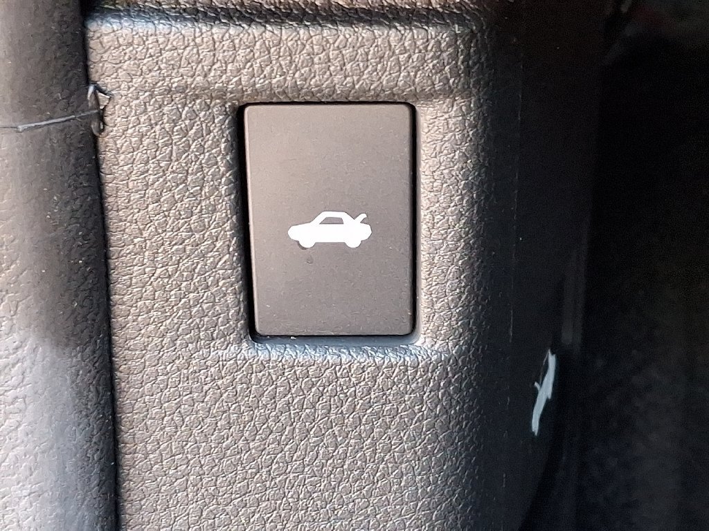 Used 2024 Honda Accord EX image 23
