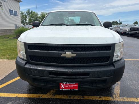 Used 2010 Chevrolet Silverado 1500 W/T RWD image 3