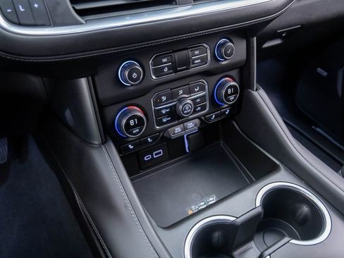 Used 2022 Chevrolet Tahoe Z71 image 11