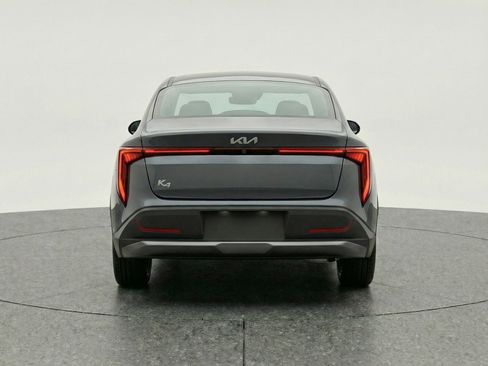 Used 2025 Kia K4 LXS image 7