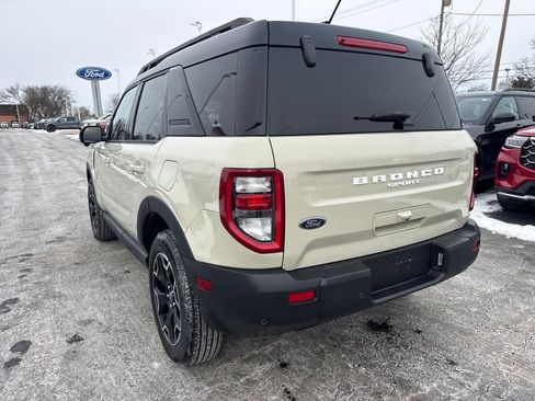 Used 2025 Ford Bronco Sport Outer Banks w/ Outer Banks Tech Package+ image 9