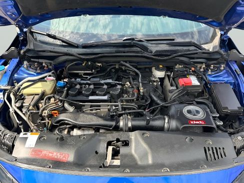 Used 2017 Honda Civic Sport image 8