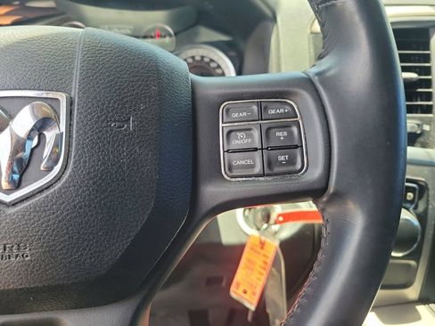 Used 2017 RAM 1500 Big Horn RWD image 30