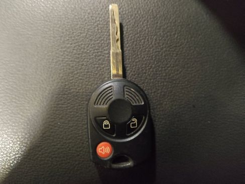 Used 2016 Ford Escape SE image 32