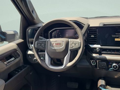 New 2026 GMC Sierra 2500 SLT w/ SLT Premium Package AWD/4WD image 12