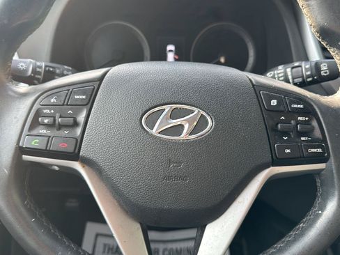 Used 2017 Hyundai Tucson Limited w/ Limited Ultimate Package 03 FWD image 11