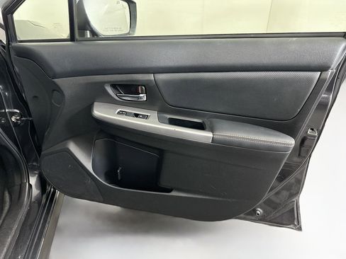 Used 2017 Subaru Crosstrek 2.0i Limited image 32