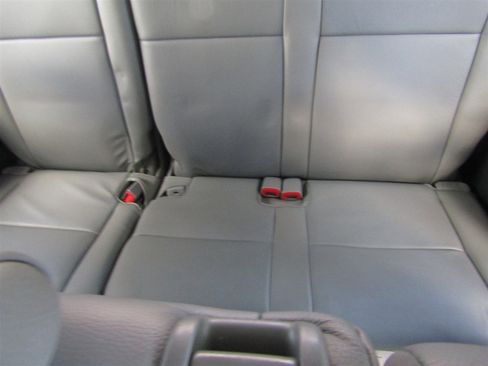 Used 2011 Toyota Sequoia Limited AWD/4WD image 18