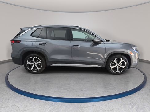 New 2026 Volkswagen Tiguan SE FWD image 4
