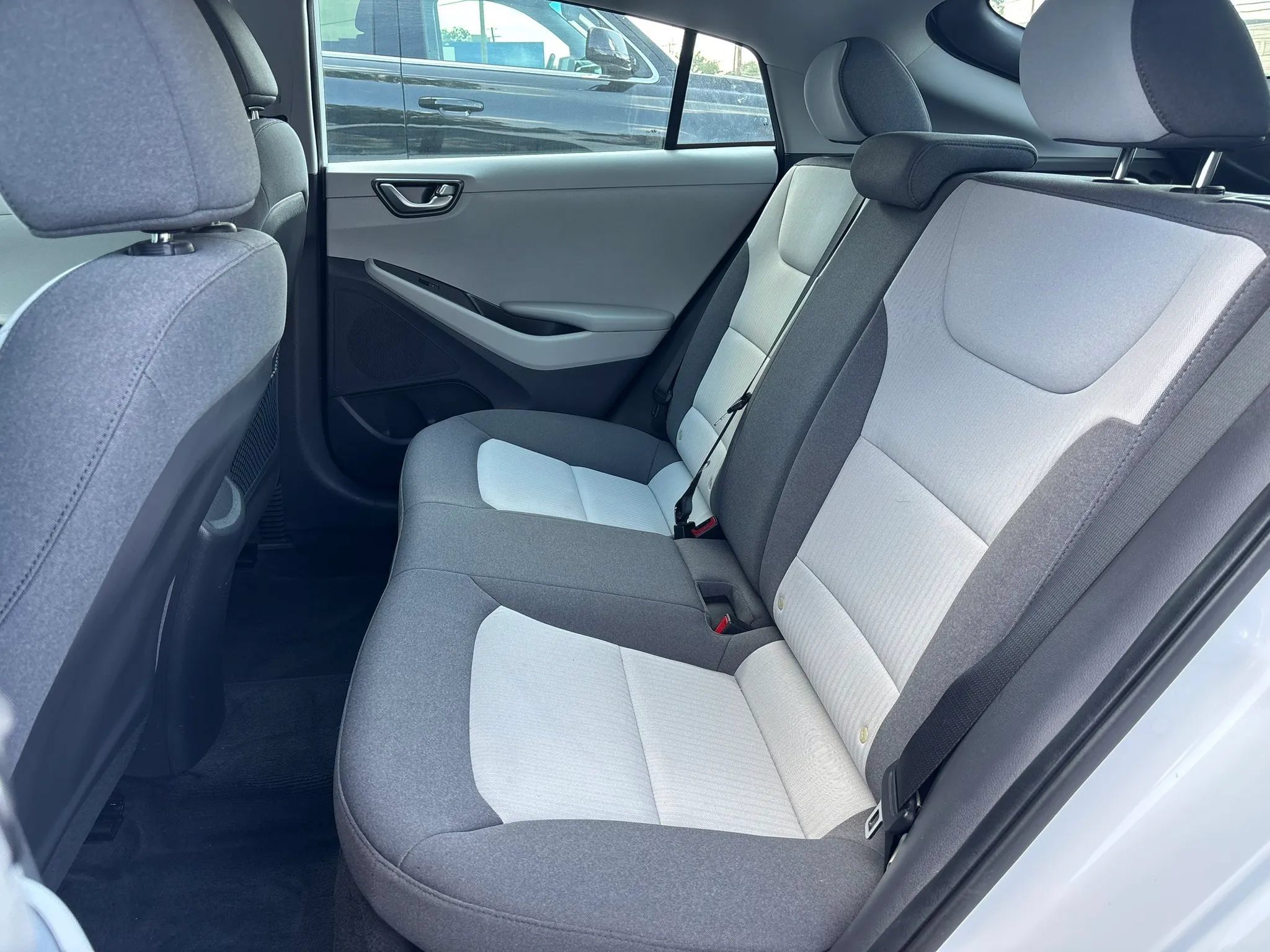 Used 2020 Hyundai Ioniq Blue FWD image 49