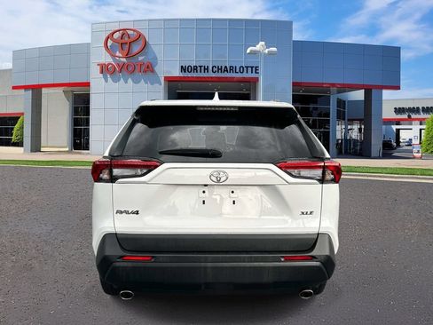 Used 2023 Toyota RAV4 XLE w/ Convenience Package FWD image 7