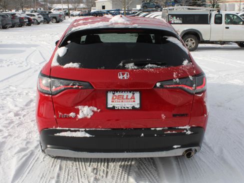 Certified 2023 Honda HR-V Sport image 6