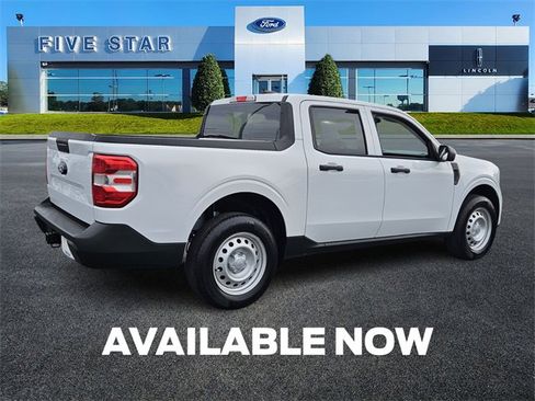 New 2025 Ford Maverick XL image 8