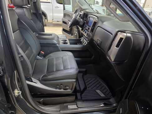 Used 2019 GMC Sierra 3500 Denali w/ LPO, Protection Package image 10