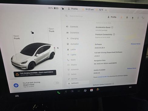 Used 2022 Tesla Model Y Long Range image 16