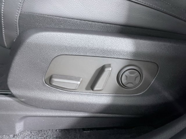 Used 2025 Kia Carnival SX Prestige FWD image 35