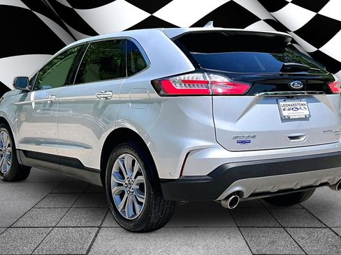 Used 2019 Ford Edge Titanium w/ Equipment Group 301A FWD image 11