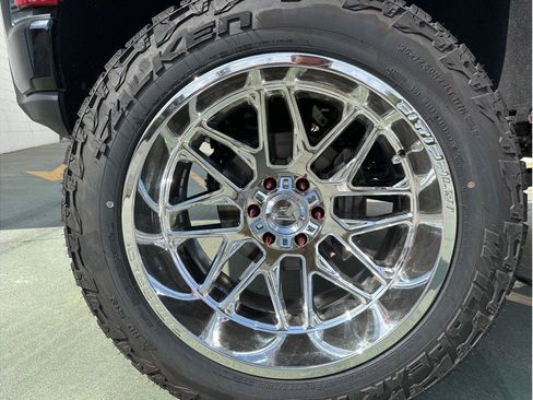 Used 2019 Chevrolet Silverado 1500 LT Trail Boss AWD/4WD image 13