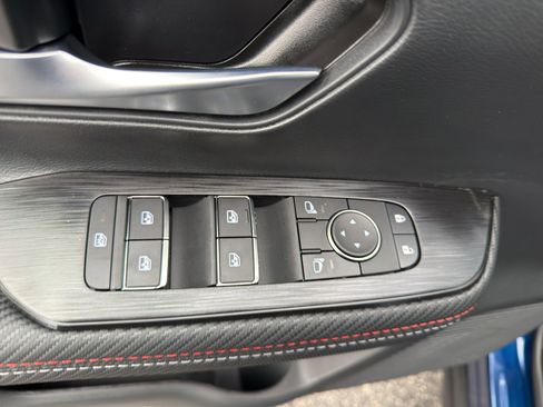 New 2026 Nissan Kicks SR image 12